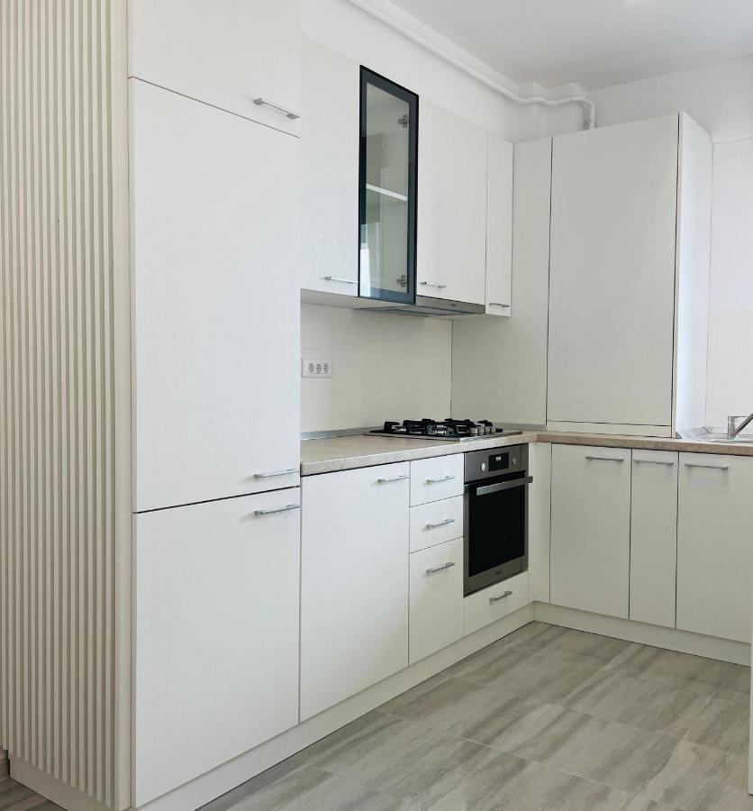 Q Royal Apartment - Palas Center Iasi Ngoại thất bức ảnh
